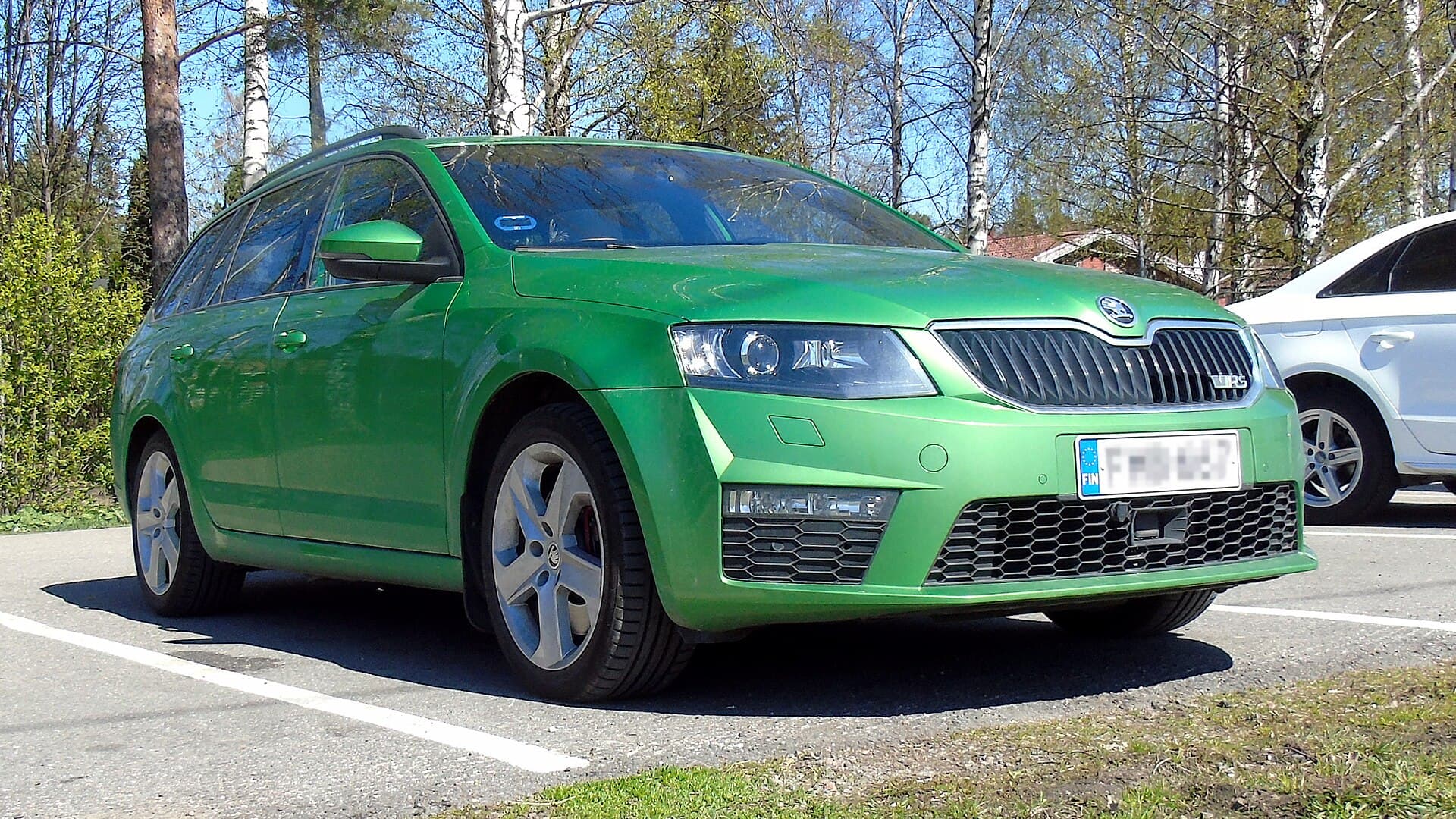 Estate car, market context